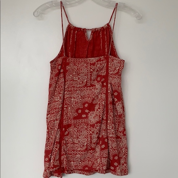 Sun & Shadow Red Paisley Thin Strap Tank - Picture 4 of 5